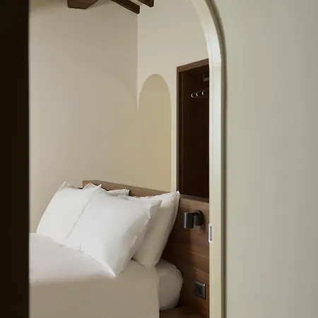 אורחן Scavolo Borgo